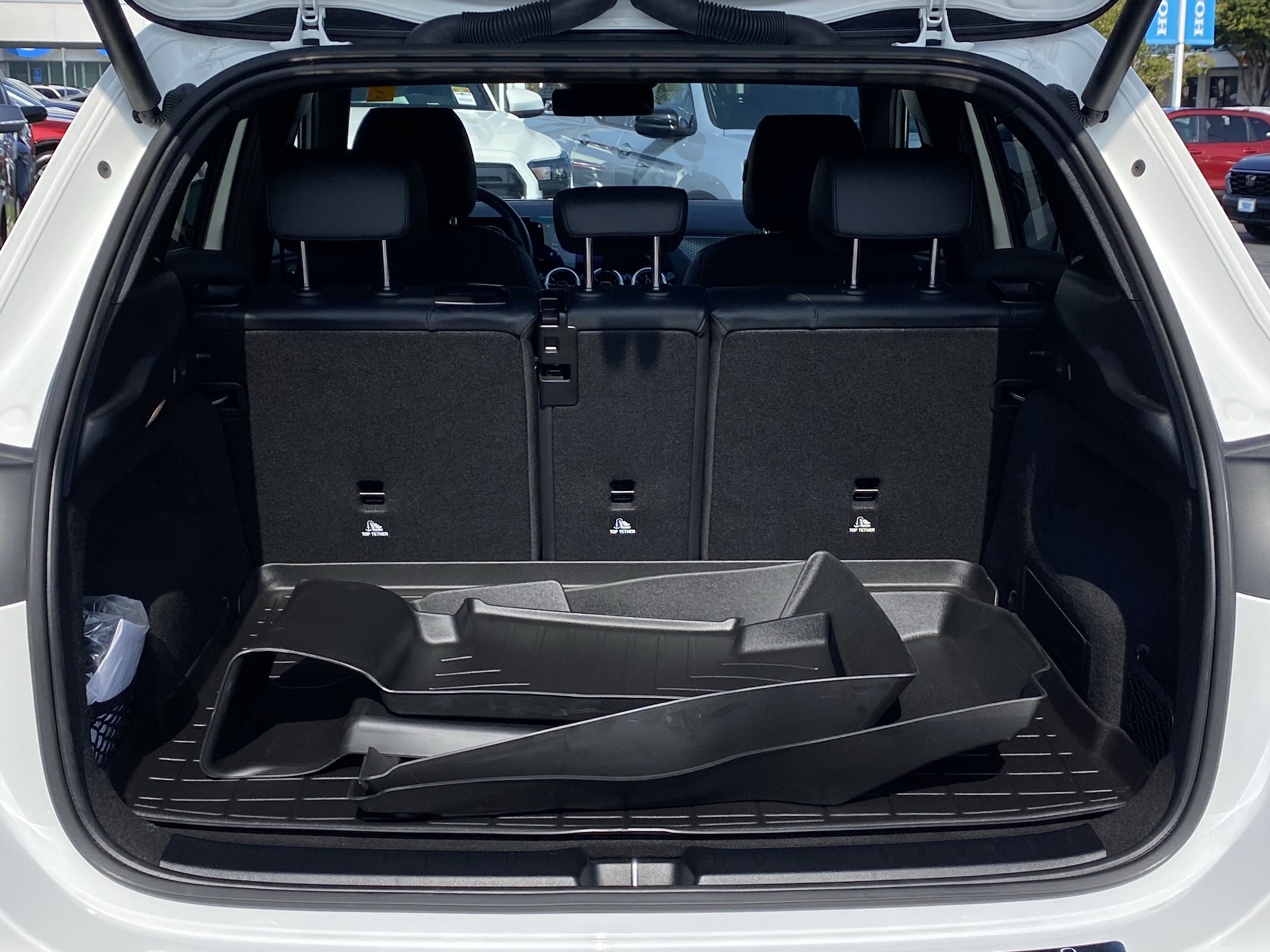 Used 2025 Mercedes-Benz GLA 250 4MATIC image 12