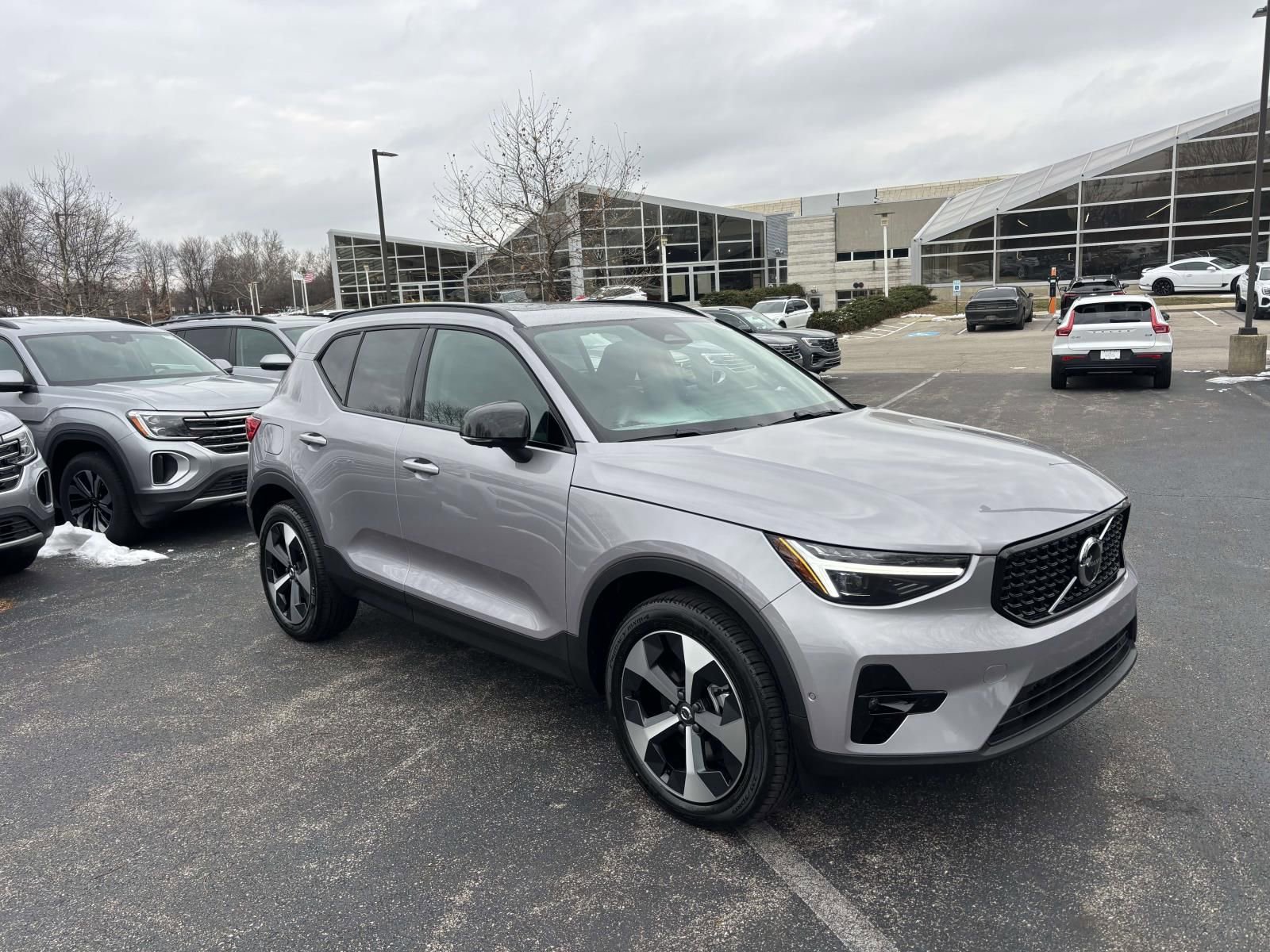New 2026 Volvo XC40 B5 Plus w/ Protection Package Premier