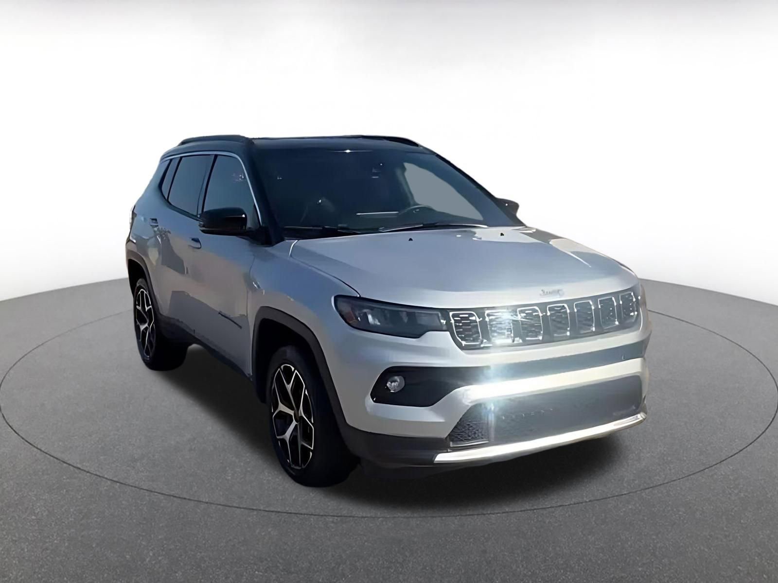 Used 2025 Jeep Compass Limited AWD/4WD image 3