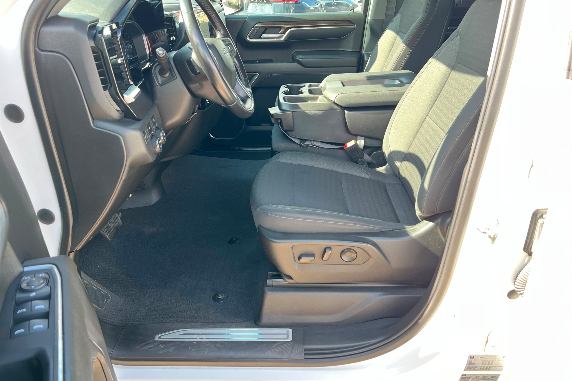 Used 2022 Chevrolet Silverado 1500 RST AWD/4WD image 18