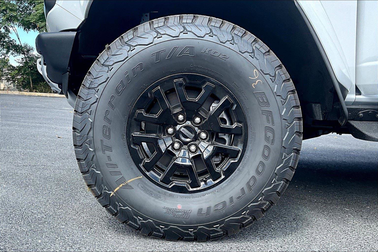 New 2025 Ford Bronco Raptor image 12