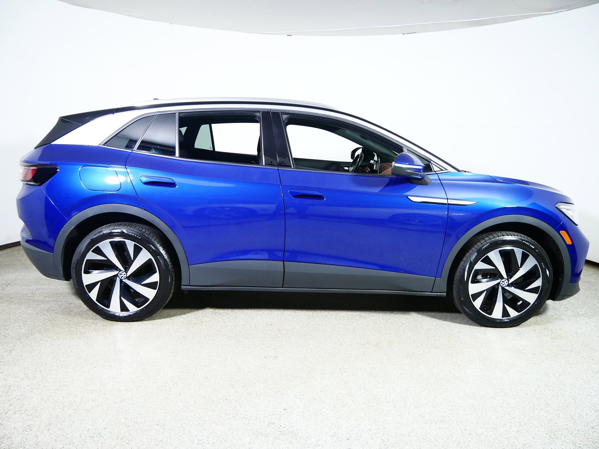 Used 2022 Volkswagen ID.4 Pro S AWD/4WD image 8