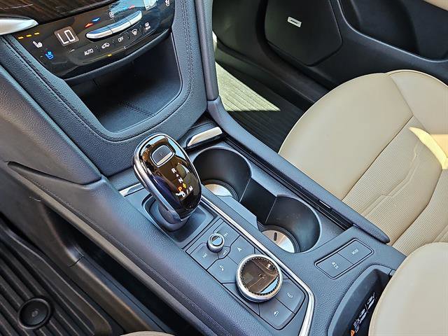 Certified 2021 Cadillac XT6 Premium Luxury w/ Platinum Package image 20