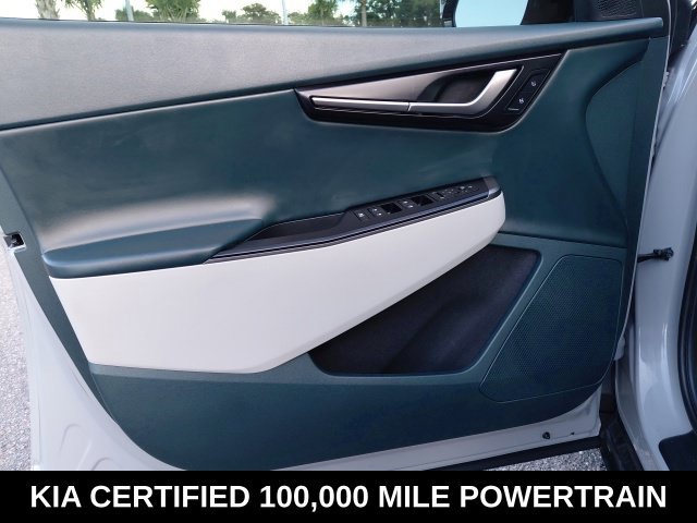 Certified 2025 Kia EV6 Wind RWD image 23