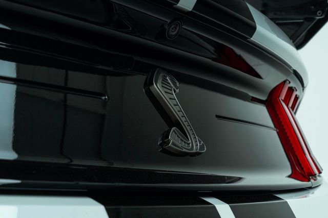 Used 2021 Ford Mustang Shelby GT500 w/ Carbon Fiber Track Pack image 19