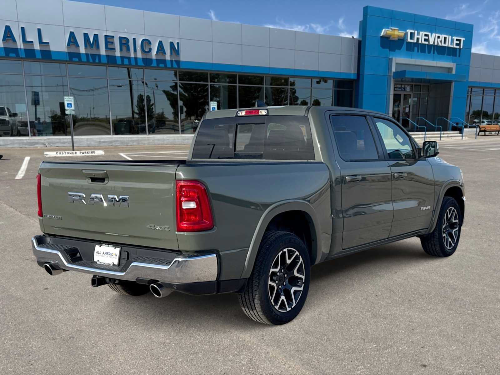 Used 2026 RAM 1500 Laramie AWD/4WD image 8
