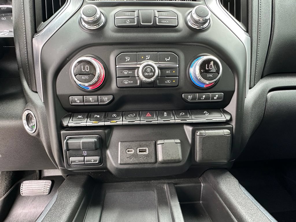 Used 2020 GMC Sierra 1500 SLT w/ SLT Premium Plus Package AWD/4WD image 34