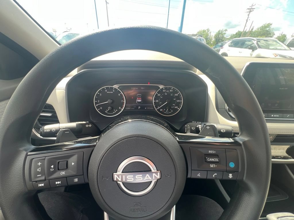 Used 2023 Nissan Rogue SV AWD/4WD image 15