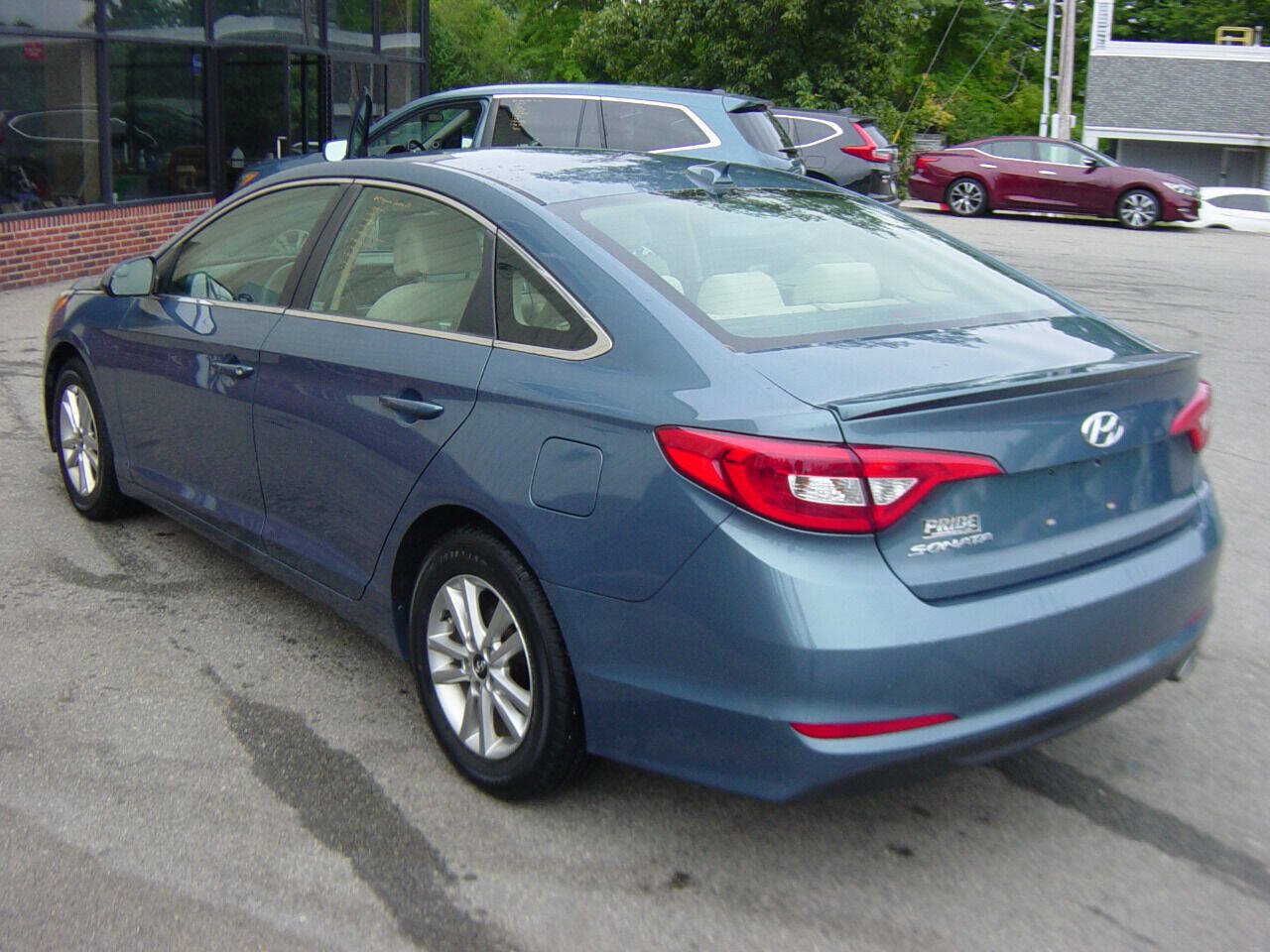 Used 2017 Hyundai Sonata SE FWD image 6