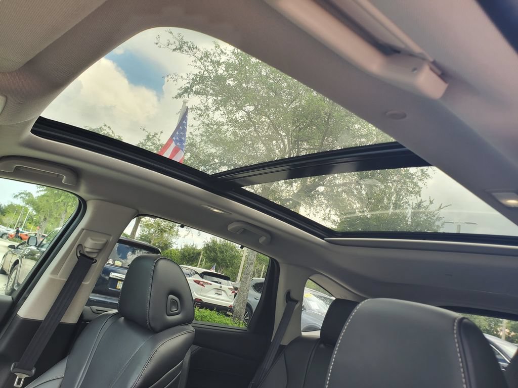 Certified 2024 Acura MDX w/ Technology Package FWD image 18