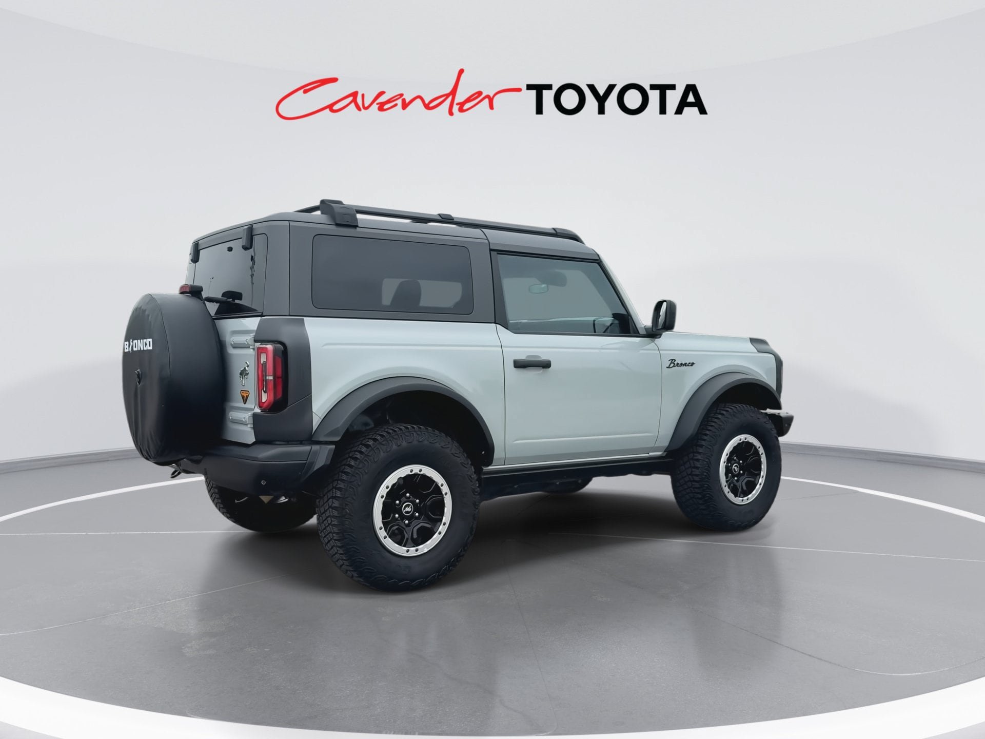 Used 2022 Ford Bronco Badlands w/ Sasquatch Package AWD/4WD image 8
