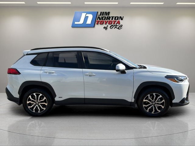 Used 2023 Toyota Corolla Cross AWD Hybrid image 4