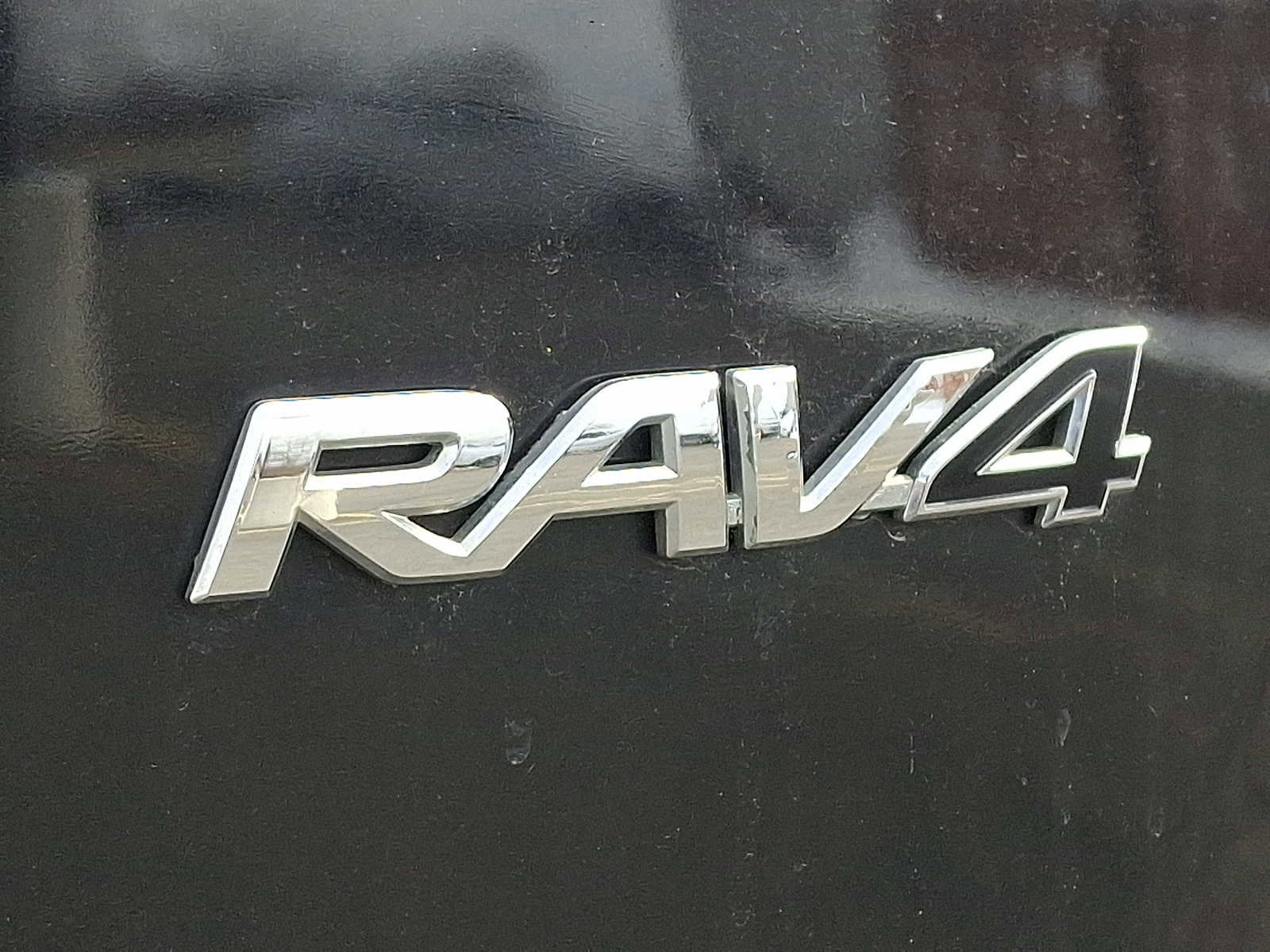 Used 2016 Toyota RAV4 SE w/ Cargo Management Package image 30