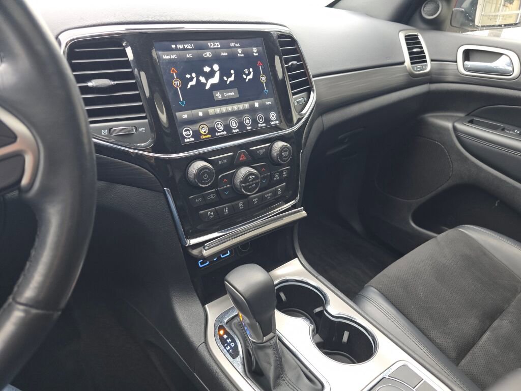 Used 2022 Jeep Grand Cherokee Laredo X image 27