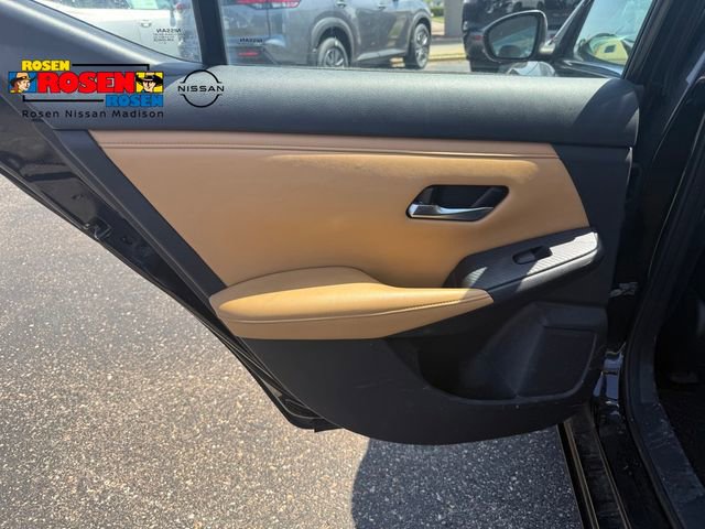 Used 2020 Nissan Sentra SV w/ SV Premium Package FWD image 16