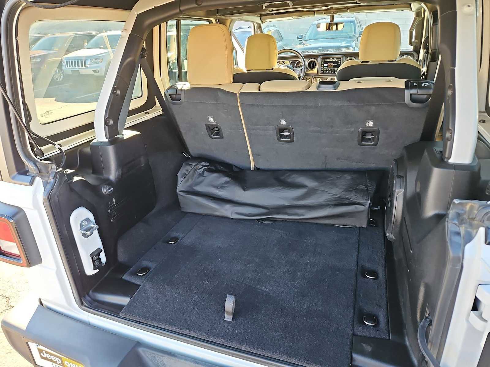 Used 2021 Jeep Wrangler Unlimited Sport image 33