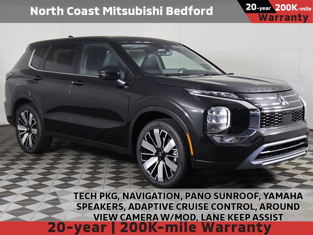 New 2025 Mitsubishi Outlander SE image 1