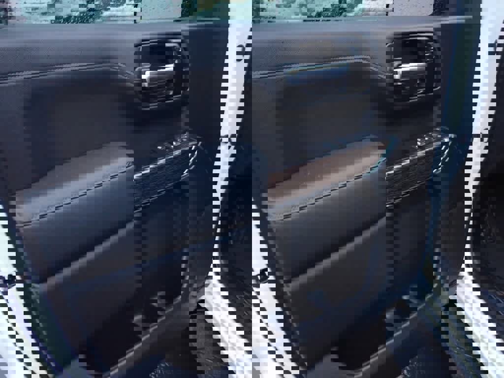 Used 2020 GMC Sierra 1500 Elevation w/ Elevation Value Package image 21