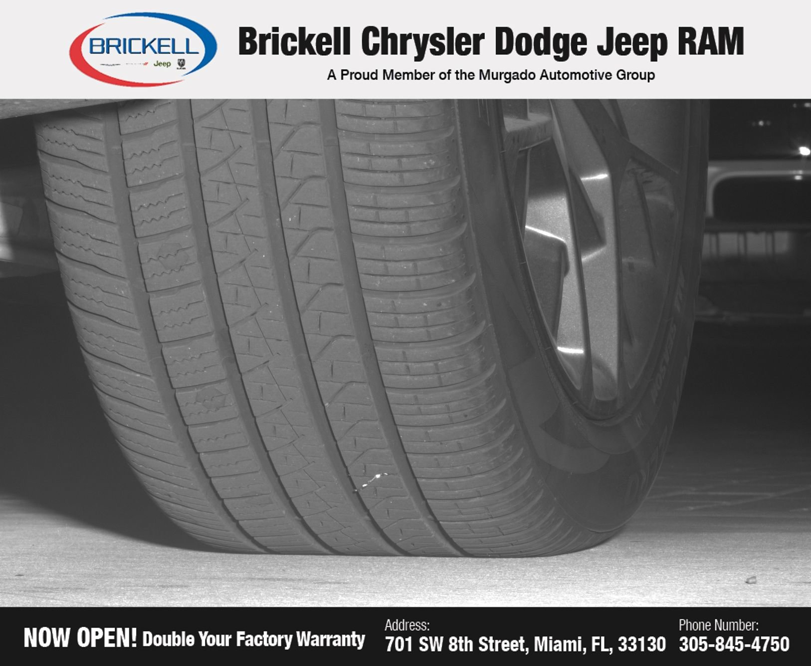 Used 2023 Jeep Grand Cherokee L Summit AWD/4WD image 13