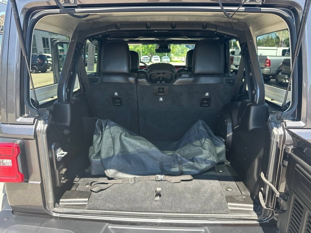 Used 2019 Jeep Wrangler Unlimited Rubicon w/ Dual Top Group AWD/4WD image 31