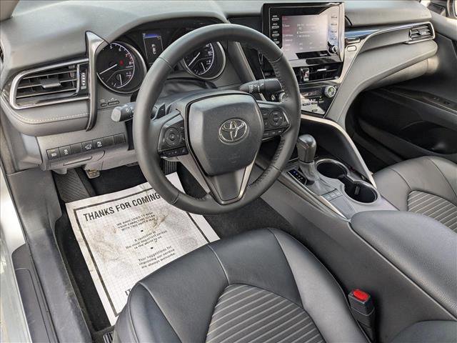 Used 2024 Toyota Camry SE image 10