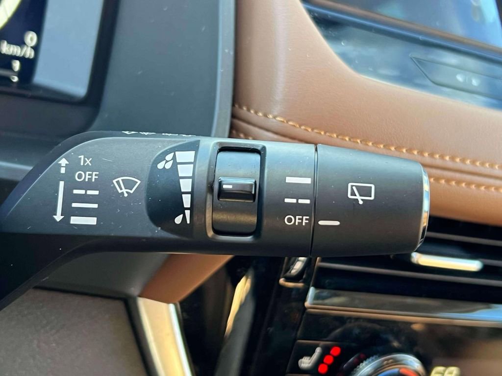 Used 2024 Nissan Rogue Platinum image 26