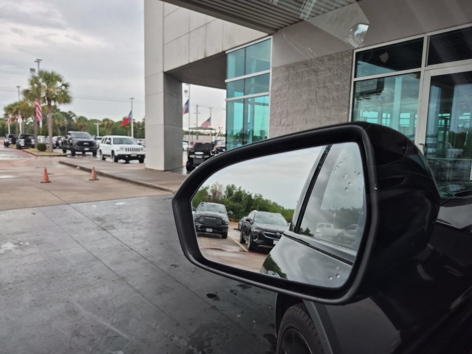 Used 2020 Lincoln Nautilus Reserve w/ Equipment Group 201A FWD image 11