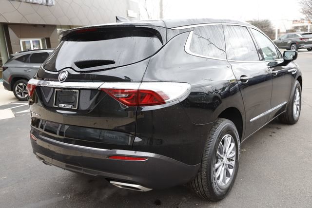 Used 2022 Buick Enclave Essence FWD image 3