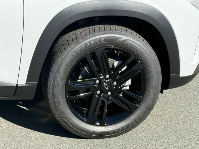 New 2026 Chevrolet Trax ACTIV w/ Sunroof Package FWD image 5