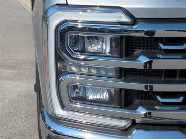 Used 2024 Ford F250 Lariat w/ Chrome Package image 10