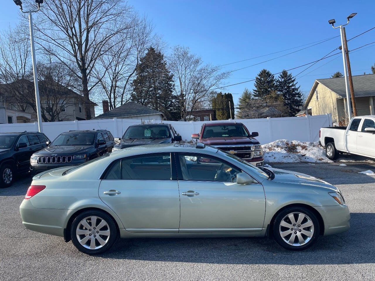 Used 2005 Toyota Avalon XLS image 7