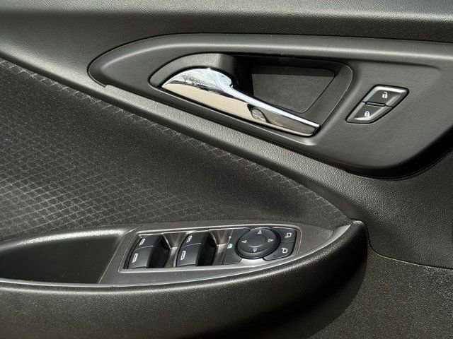 Used 2025 Chevrolet Malibu LT image 26