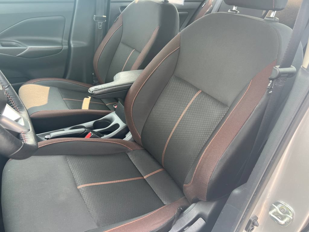 Used 2021 Nissan Versa SR w/ Electronics Package FWD image 12