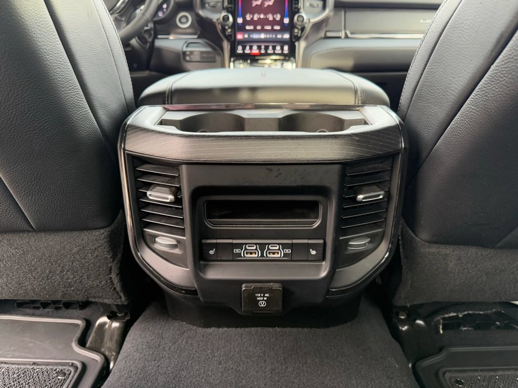 Used 2024 RAM 2500 Limited AWD/4WD image 32