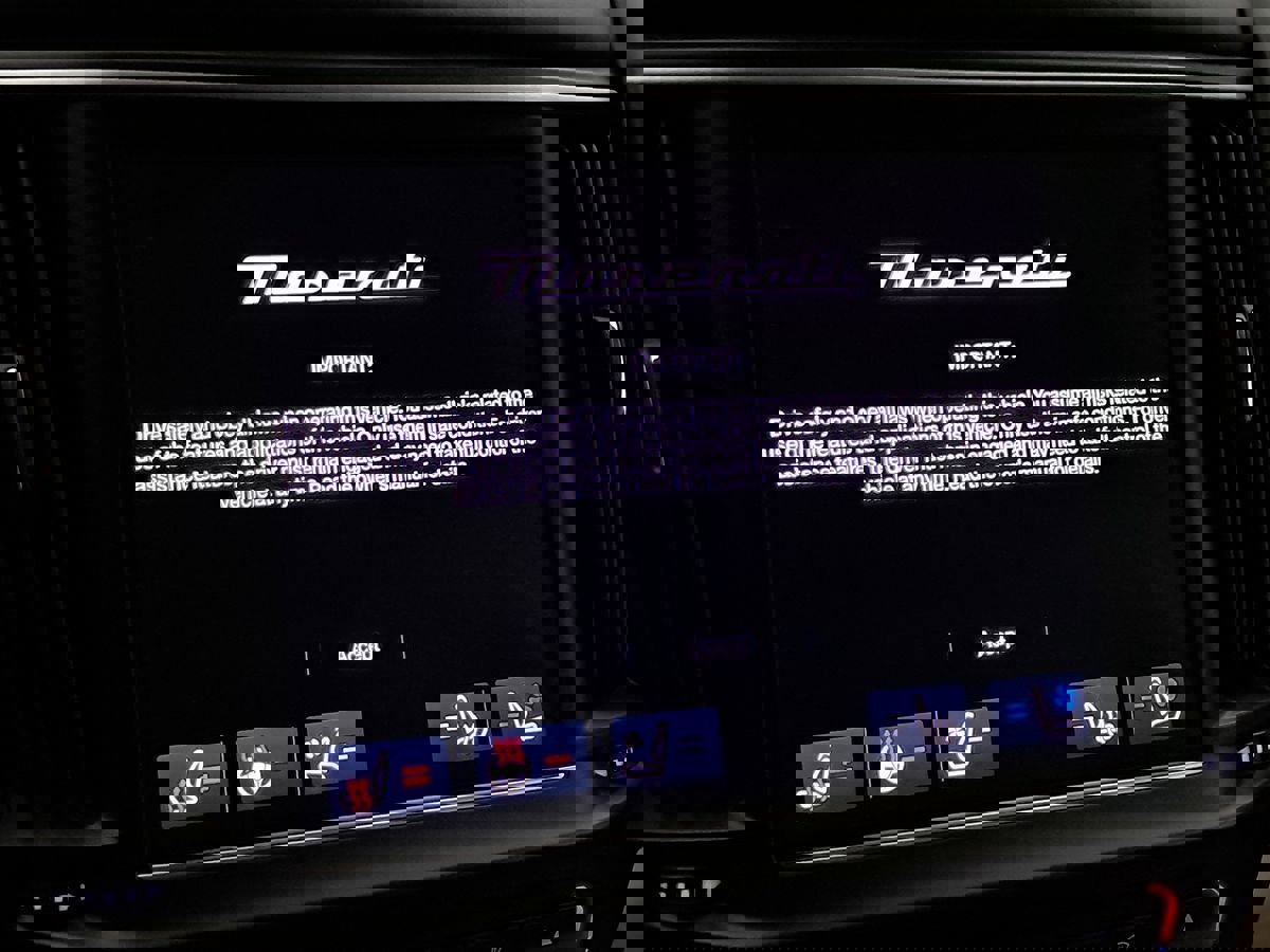 Used 2021 Maserati Levante S image 27