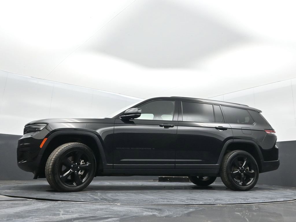 Used 2022 Jeep Grand Cherokee L Laredo image 31