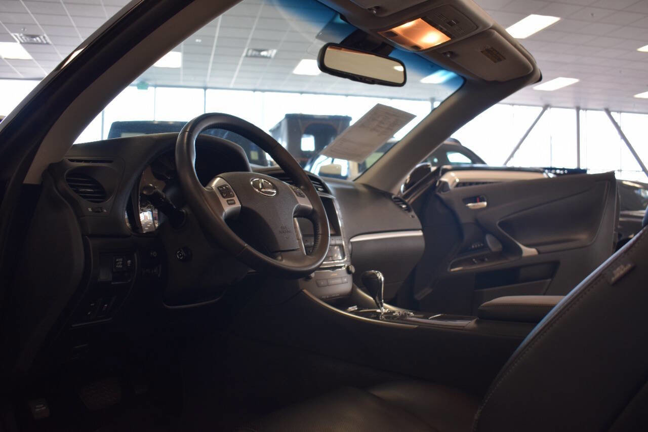 Used 2013 Lexus IS 350C Base 2dr Convertible w/ Luxury Pkg image 50