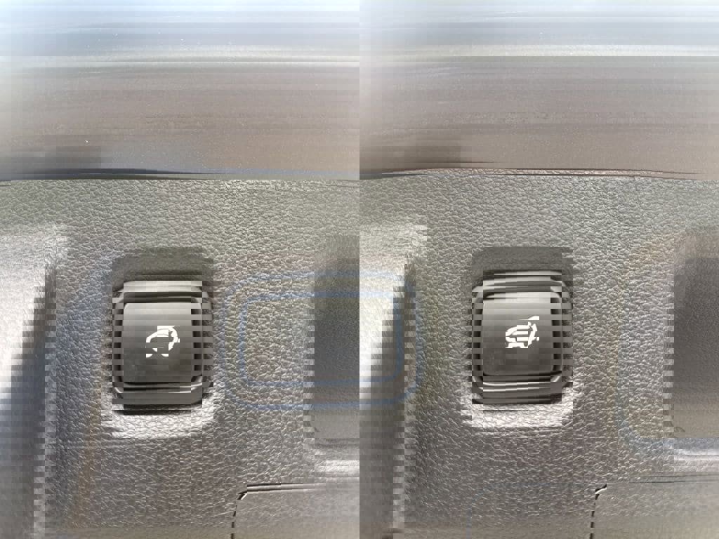 Used 2023 Hyundai Santa Fe Limited w/ Cargo Package AWD/4WD image 32