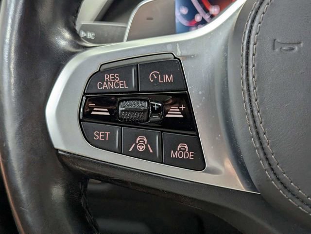 Used 2021 BMW X7 M50i AWD/4WD image 22