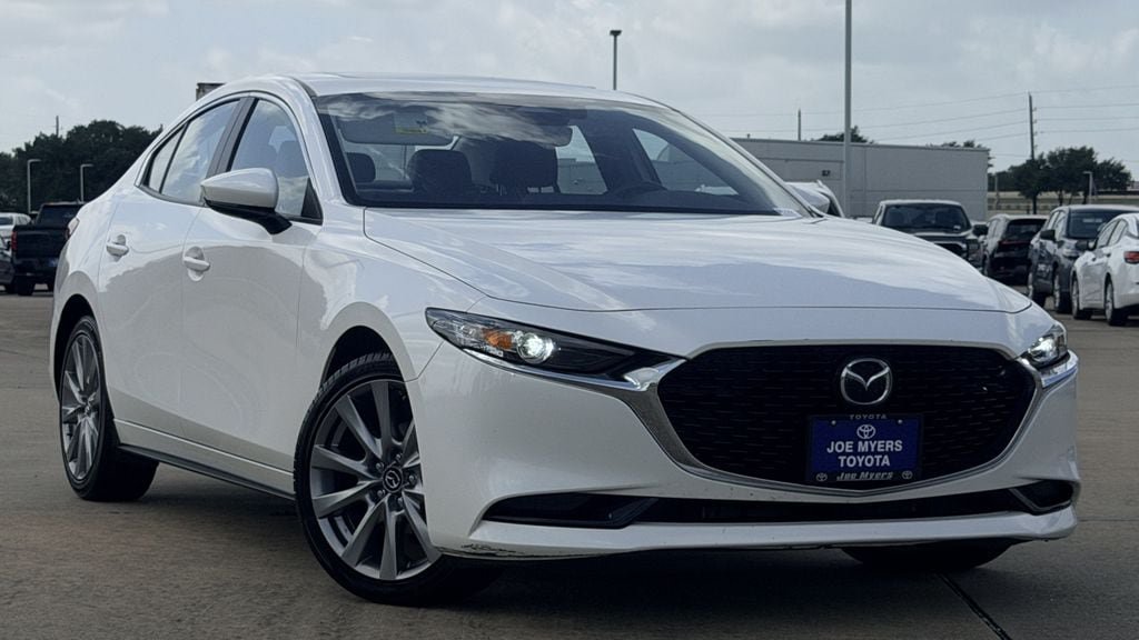 Used 2025 MAZDA MAZDA3 s FWD image 2