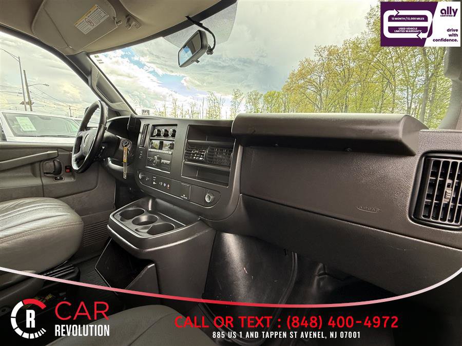 Used 2023 GMC Savana 2500 Extended w/ Driver Convenience Package image 26