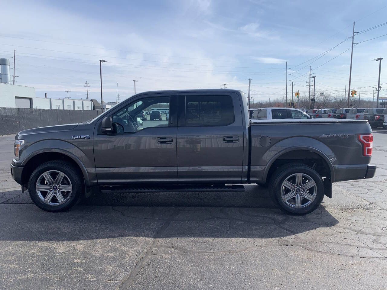 Used 2018 Ford F150 XLT w/ Equipment Group 302A Luxury image 4