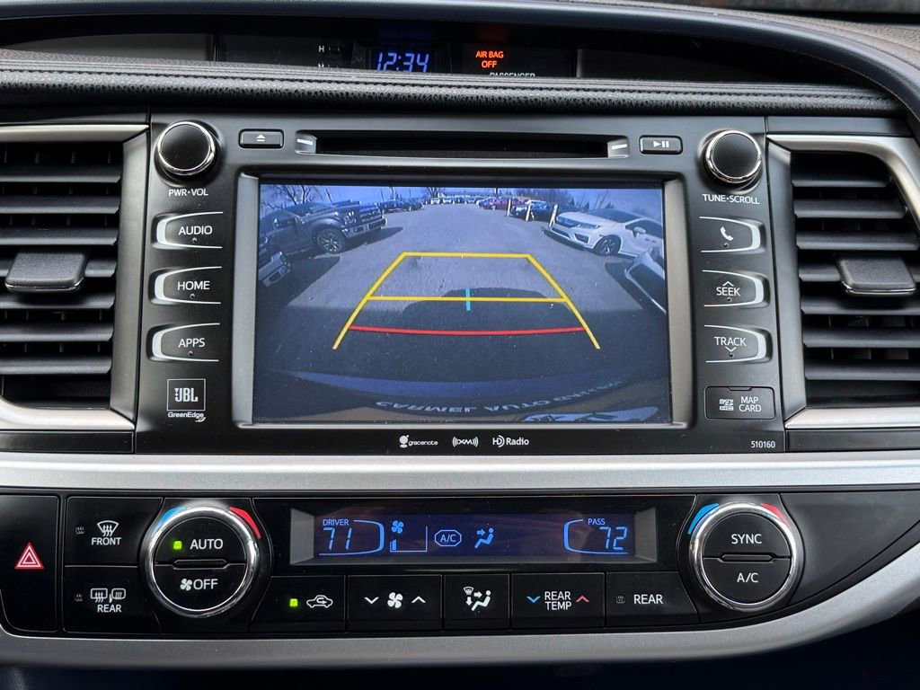 Used 2016 Toyota Highlander Limited Platinum image 34