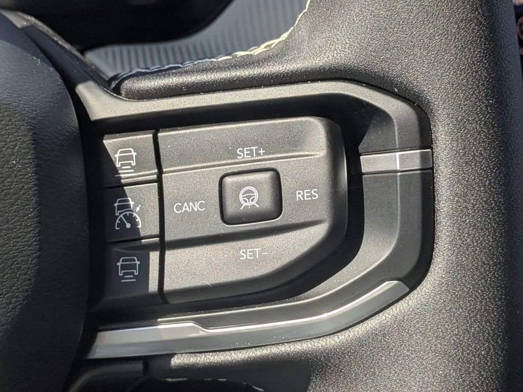 New 2026 Jeep Cherokee Laredo AWD/4WD image 19