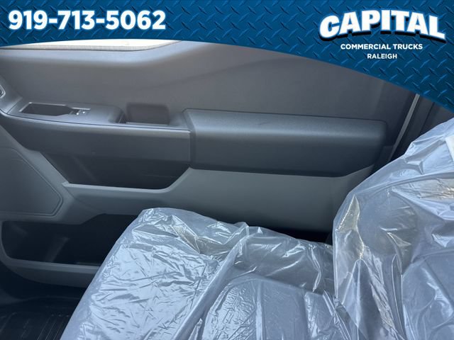 New 2026 Ford F550 4x4 Crew Cab image 30