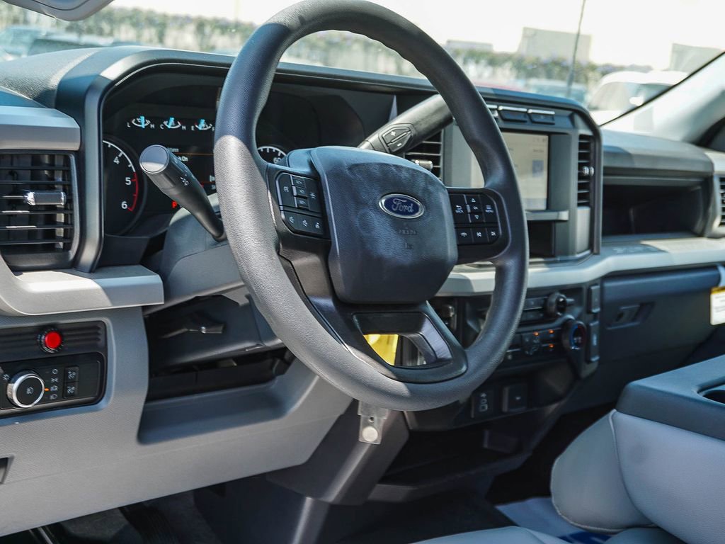 New 2024 Ford F450 XL w/ XL Chrome Package RWD image 17
