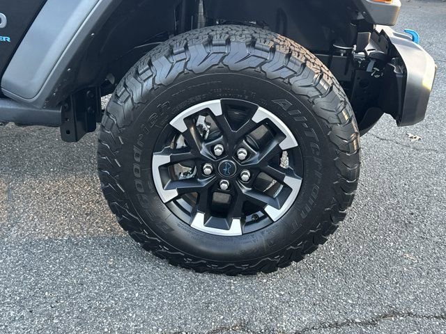 Certified 2025 Jeep Wrangler Unlimited Rubicon 4xe w/ Safety Group image 13