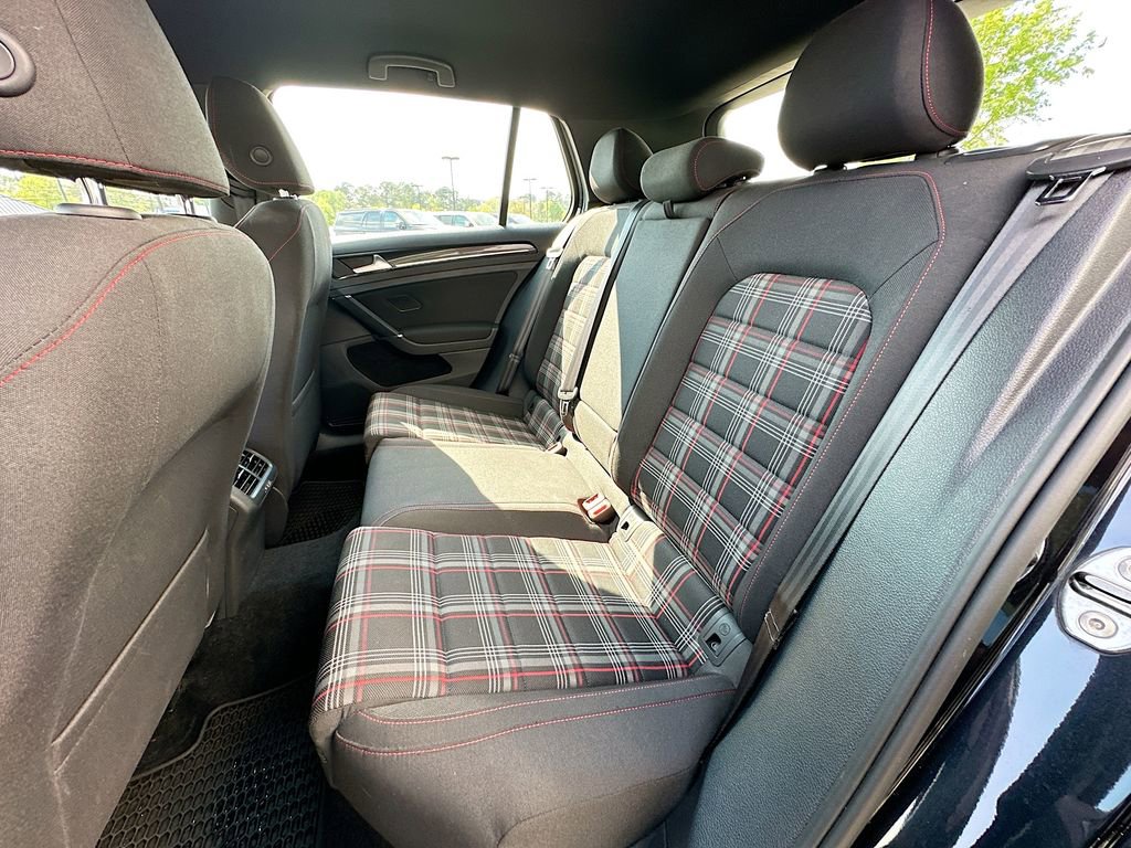 Used 2017 Volkswagen GTI S image 4
