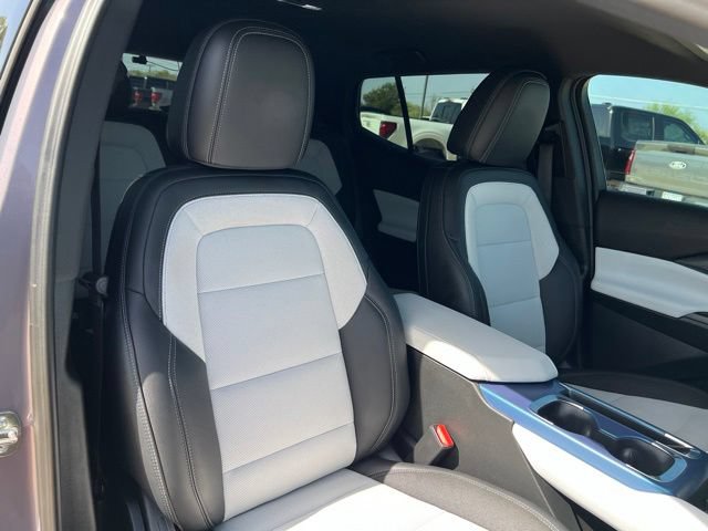 Used 2025 Chevrolet Equinox EV LT FWD image 21