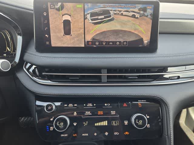 Used 2026 INFINITI QX60 Luxe w/ Cargo Package FWD image 16